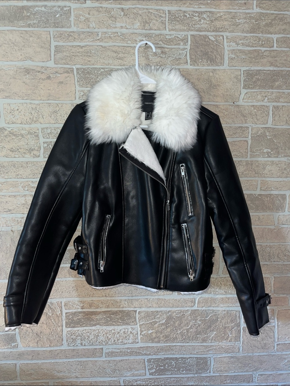 Forever 21 Black Faux Leather Moto Jacket with White Faux Fur Collar
